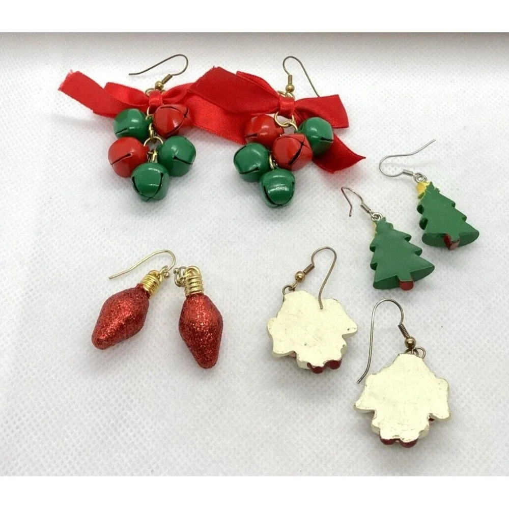 Vintage - Now Lot 4 Pairs Pierced‎ Christmas Earrings Tree Bell Bow Angel Bulb